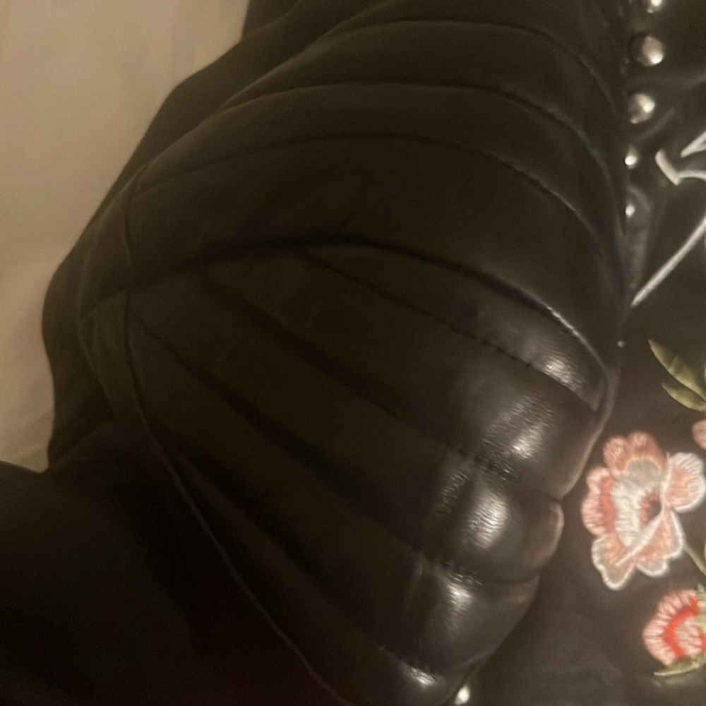 Cinq a Sept Black Leather Jacket with Floral Embroidery lover Taylor swift - Picture 7 of 10